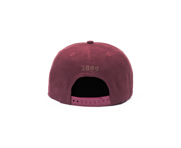 Back view of FC Barcelona Tifoso Snapback with year the team was founded embroidered on the back "1899"
