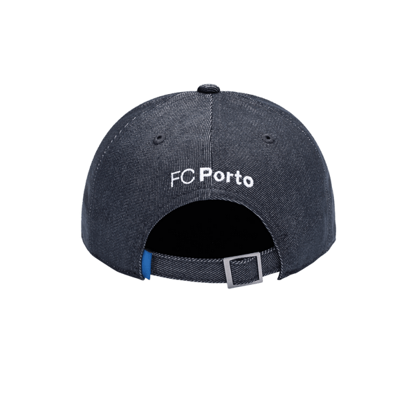 FC Porto 541 Adjustable with high crown, curved peak brim, and adjustable buckle strap closure, in Navy