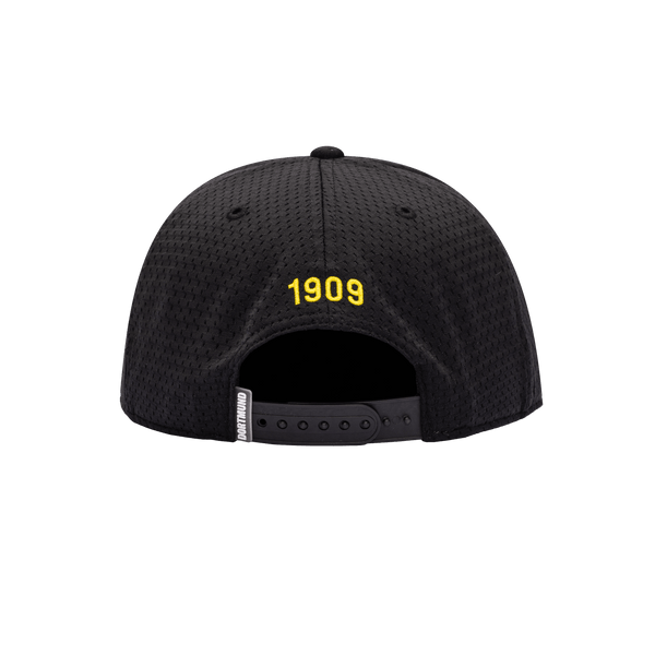 Back view of the Borussia Dortmund Practice Snapback with high structured crown, flat peak brim, and snapback closure, in Black.