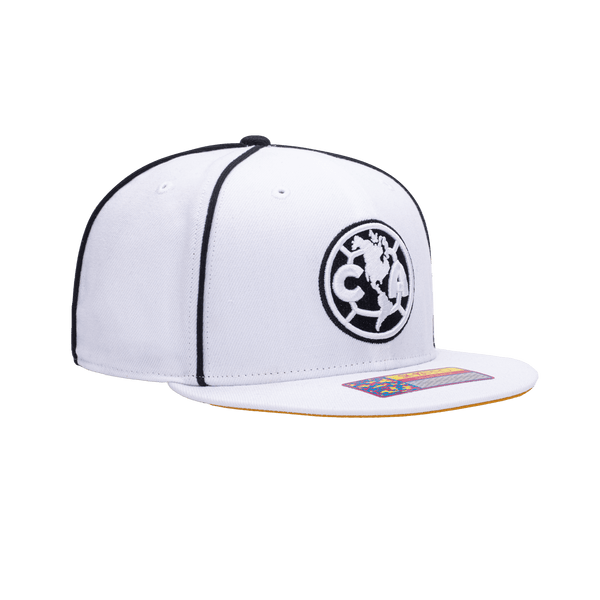 Side view of the Club America Cali Day Snapback with high crown, flat peak, and snapback closure, in white/black.