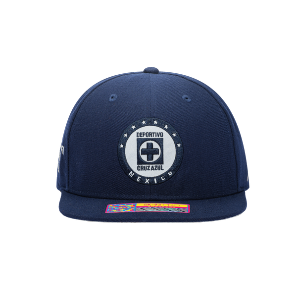 Front view of the Cruz Azul Braveheart Snapback with flat peak and high crown in blue.