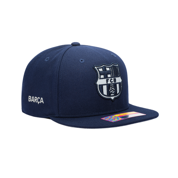 Side view of the FC Barcelona Braveheart Snapback with high crown and flat peak in Blue