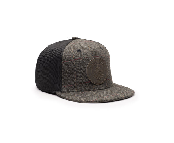 Side view of Manchester City Sherlock Snapback in high structured crown, flat peak brim, adjustable back closure, in Grey/Black